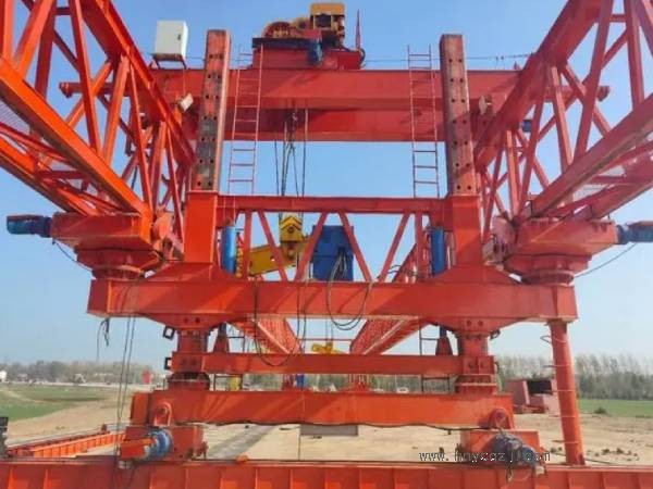 50米架橋機在施工過程中可能遇到的問題及解決方法？