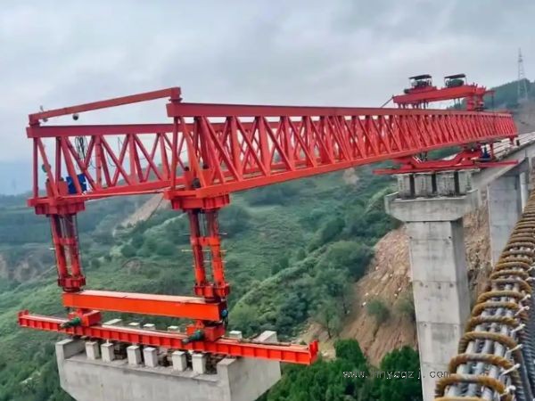 1000噸架橋機的價格是否包括安裝和調試費用？
