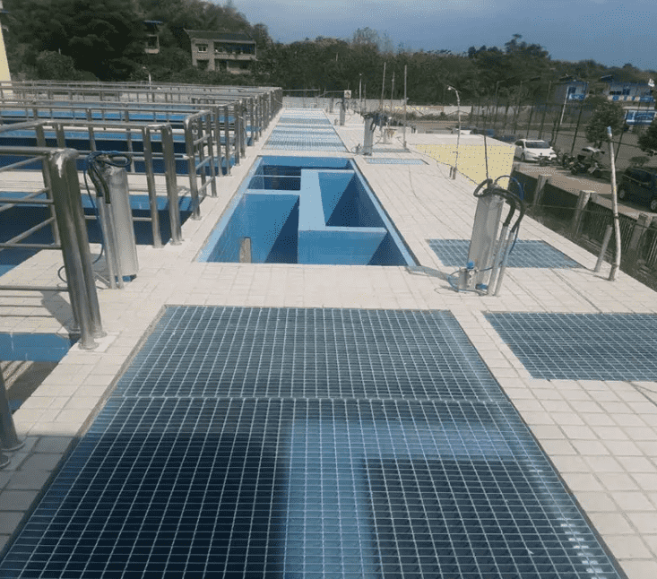 河北搭載平臺(tái)熱鍍鋅鋼格柵板的規(guī)格種類有哪些？